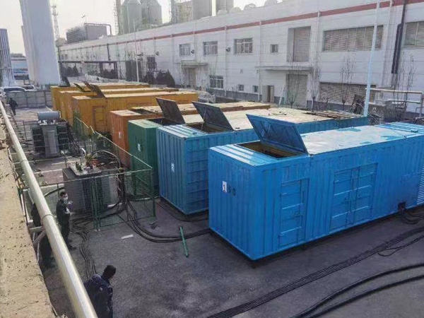 卫东380V和690V电压的电缆线相同吗？